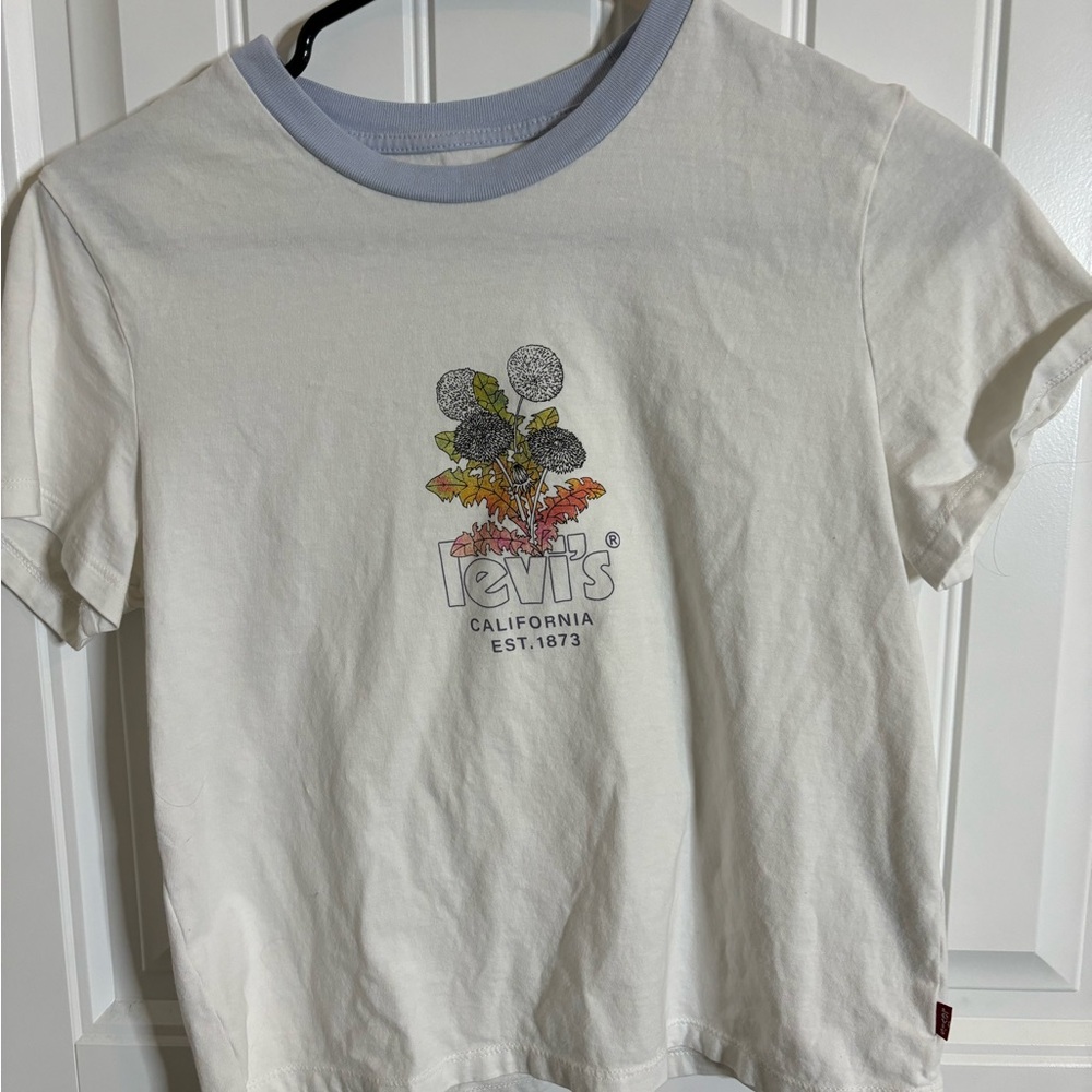 Levi’s Crop Top
